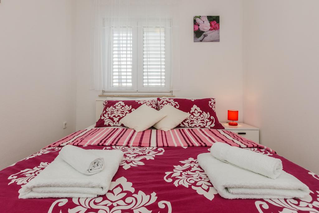 Apartment Anna Kaštela Екстериор снимка