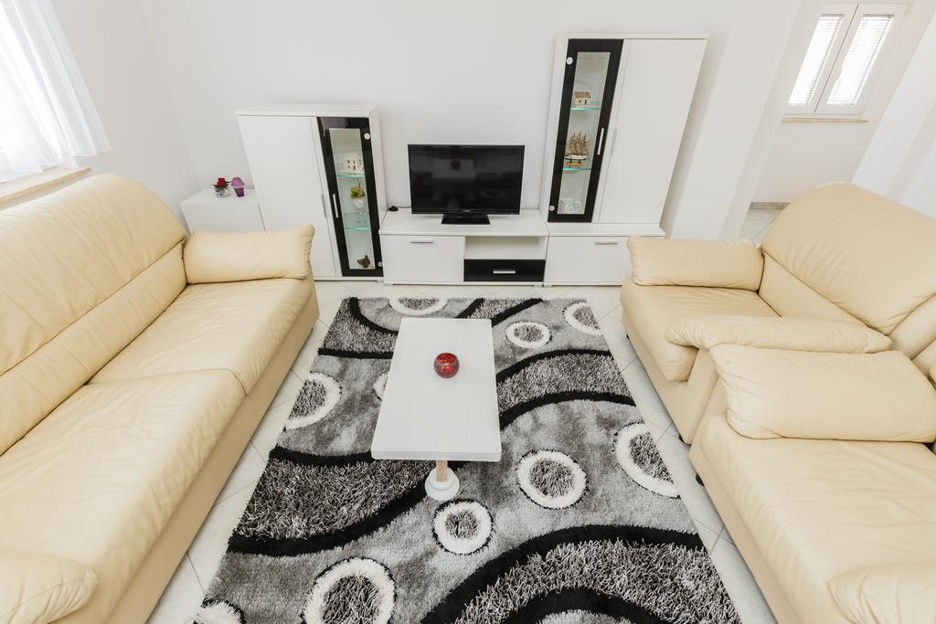 Apartment Anna Kaštela Екстериор снимка